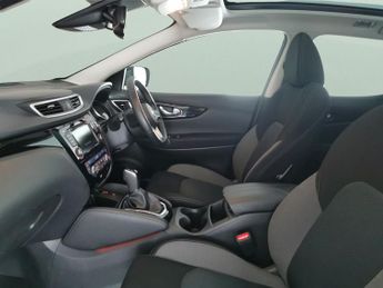 Nissan Qashqai 1.3 DIG-T N-Connecta DCT (160 ps) - REVERSE CAM - NAV - GLASS RO