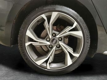 Audi A3 1.0 TFSI 30 S line Sportback S Tronic (110 ps) - LANE DEPARTURE