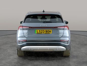 Audi Q4 E-tron 35 S line 55kWh (170 ps) - LED - XENONS - HEATED SEATS