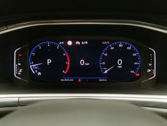 Volkswagen T-Roc 1.5 TSI Style DSG (150 ps) - DIGITAL DASH - PARK SENSORS - PADDL