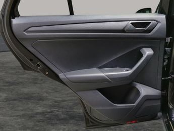 Volkswagen T-Roc 1.5 TSI Style DSG (150 ps) - DIGITAL DASH - PARK SENSORS - PADDL
