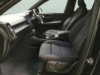 Volvo XC40 Recharge 69kWh Core (231 ps) - LED - NAV - LANE DEPARTURE