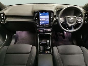 Volvo XC40 Recharge 69kWh Core (231 ps) - LED - NAV - LANE DEPARTURE