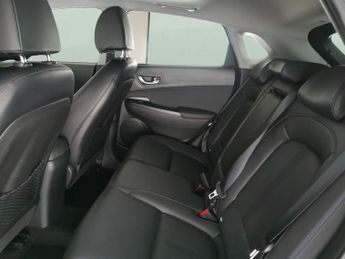 Hyundai Kona 64kWh Ultimate (10.5kW Charger) (204 ps) - ACTIVE LANE ASSIST