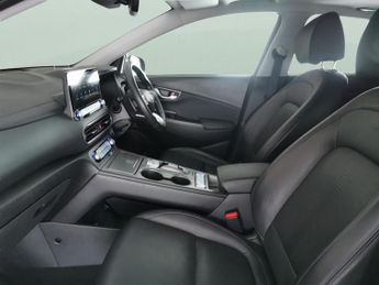Hyundai Kona 64kWh Ultimate (10.5kW Charger) (204 ps) - ACTIVE LANE ASSIST