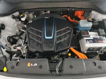 Hyundai Kona 64kWh Ultimate (10.5kW Charger) (204 ps) - ACTIVE LANE ASSIST