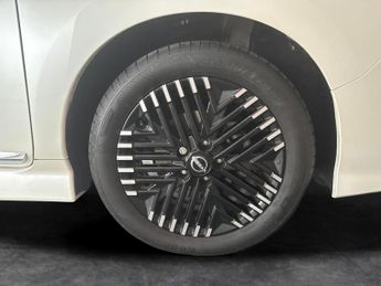 Nissan Leaf 39kWh Tekna (150 ps) - LED - NAV - LANE DEPARTURE