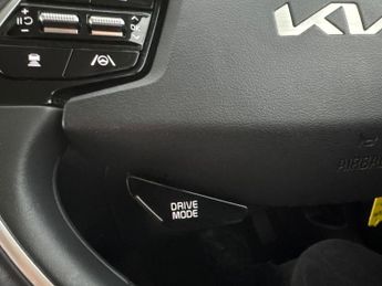 Kia Niro 1.6h GDi 2 DCT (139 bhp) - WIFI - BLUETOOTH - DRIVING MODES