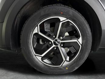 Kia Niro 1.6h GDi 2 DCT (139 bhp) - WIFI - BLUETOOTH - DRIVING MODES