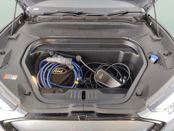 Ford Mustang Mach-e Standard Range 70kWh Automatic AWD (269 ps) - KEYLESS ENTRY - HE