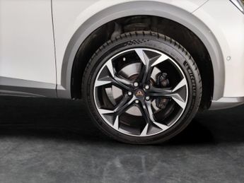 Cupra Formentor 1.4 eHybrid 12.8kWh VZ2 Plug-in DSG (245 ps) - PARK ASSIST - LED