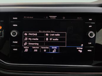 Volkswagen Taigo 1.5 TSI R-Line DSG (150 ps) LED LIGHTS - SAT NAV - WIRELESS CHAR