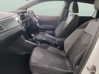 Volkswagen Taigo 1.5 TSI R-Line DSG (150 ps) - BLUETOOTH - CRUISE - WIRELESS CHAR