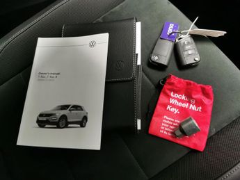 Volkswagen T-Roc 1.5 TSI Style DSG (150 ps) - DIGITAL DASH - PARK SENSORS - PADDL