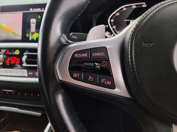 BMW 3 Series 2.0 330e 12kWh M Sport Touring Plug-in (292 ps) - REVERSE CAM