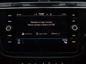Volkswagen Tiguan 2.0 TDI R-Line DSG (150 ps) ASSISTANCE PACK - KEYLESS - 20IN ALL