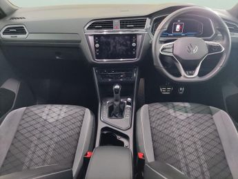 Volkswagen Tiguan 2.0 TDI R-Line DSG (150 ps) ASSISTANCE PACK - KEYLESS - 20IN ALL