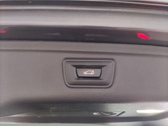BMW 3 Series 2.0 330e 12kWh M Sport Touring Plug-in (292 ps) - REVERSE CAM