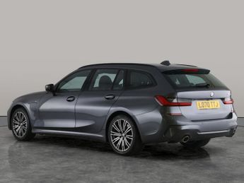 BMW 3 Series 2.0 330e 12kWh M Sport Touring Plug-in (292 ps) - REVERSE CAM