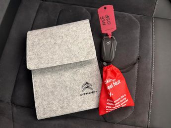 Citroen C4 1.2 PureTech MAX EAT8 (130 ps) - REVERSE CAM - HEATED SEATS - AL