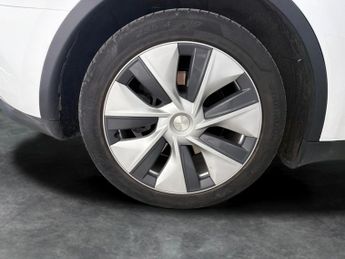 Tesla Model Y SUV RWD (346 ps) KEYLESS ENTRY - REV CAM - BLIND SPOT ASSIST - S