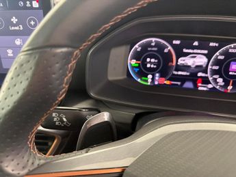 Cupra Formentor 1.4 eHybrid 12.8kWh V2 Plug-in DSG (204 ps) - LED - REVERSE CAM 