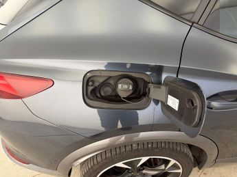 Cupra Formentor 1.4 eHybrid 12.8kWh V2 Plug-in DSG (204 ps) - LED - REVERSE CAM 