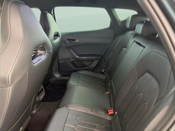 Cupra Formentor 1.4 eHybrid 12.8kWh V2 Plug-in DSG (204 ps) - LED - REVERSE CAM 