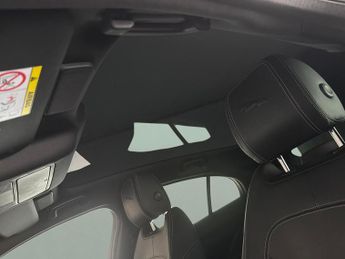 Jaguar I-PACE 400 90kWh Black 4WD (400 ps) - CARPLAY - KEYLESS ENTRY - LED
