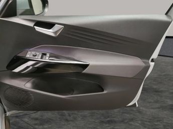 Volkswagen ID.3 Pro Performance 58kWh Life (204 ps) - BLIND SPOT ASSIST - COMFOR
