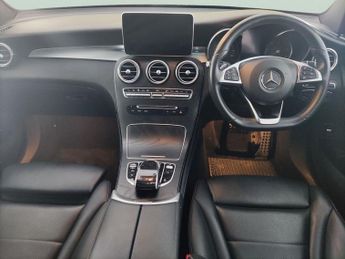 Mercedes-Benz GLC 2.1 GLC250d AMG Line (Premium Plus) G-Tronic+ 4MATIC (204 ps) - 