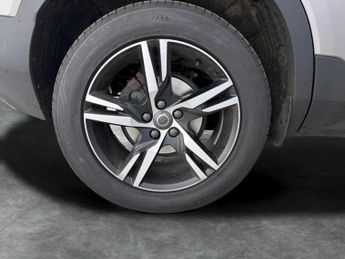 Volvo XC40 1.5 T3 R-Design (163 ps) - PARK ASSIST - LED - LANE DEPARTURE