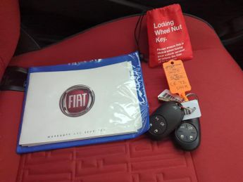 Fiat 500e 42kWh RED (118 ps) - NAV - BLUETOOTH - CRUISE