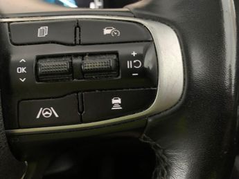 Kia Sportage 1.6 h T-GDi 4 (226 bhp) - BLACK ROOF RAILS - ACTIVE LANE ASSIST 