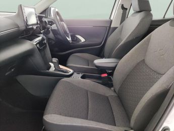Toyota Yaris Cross 1.5 VVT-h Icon E-CVT (116 ps) - LANE TRACE ASSIST - LANE DEPARTU