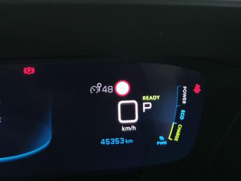 Peugeot E-2008 50kWh GT (136 ps) - LED - REVERSE CAM - NAV