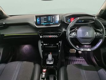 Peugeot E-2008 50kWh GT (136 ps) - LED - REVERSE CAM - NAV