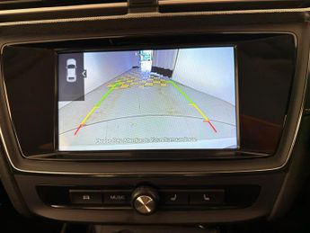 MG Mg5 61.1kWh Exclusive Long Range (156 ps) - NAV - LANE DEPARTURE  - 