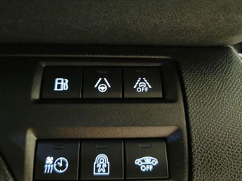 Peugeot 3008 1.6 13.2kWh GT Line Plug-in e-EAT 4WD (300 ps) - ROOF RAILS - LE