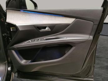 Peugeot 3008 1.6 13.2kWh GT Line Plug-in e-EAT 4WD (300 ps) - ROOF RAILS - LE