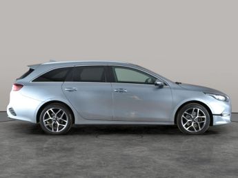 Kia Ceed 1.5 T-GDi 3 Sportswagon DCT (158 bhp) - NAV - BLUETOOTH - HALF L