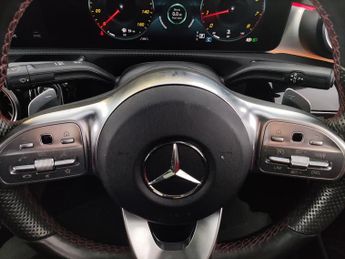 Mercedes-Benz CLA 1.3 CLA180 AMG Line Night Edition (Premium Plus) Coupe 7G-DCT (1