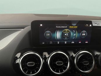Mercedes-Benz GLA 1.3 GLA250e 15.6kWh Exclusive Edition Plug-in 8G-DCT (218 ps) - 