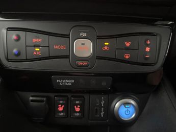 Nissan Leaf 39kWh N-Connecta (150 ps) - INTELLIGENT LANE INTERVENTION - LANE