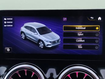 Mercedes-Benz EQA EQA 350 66.5kWh AMG Line (Premium) 4MATIC (292 ps) - REVERSE CAM