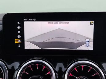 Mercedes-Benz EQA EQA 350 66.5kWh AMG Line (Premium) 4MATIC (292 ps) - REVERSE CAM