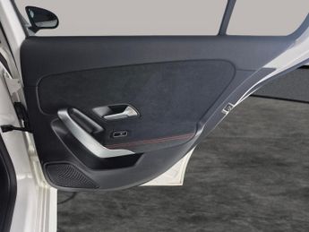 Mercedes-Benz A Class 1.3 A200 AMG Line 7G-DCT (163 ps) - LED - REVERSE CAM - NAV