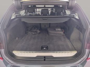 BMW 3 Series 2.0 330e 12kWh M Sport Touring Plug-in (292 ps) - REVERSE CAM