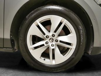 Skoda Enyaq iV 62kWh 60 (DC120kW) (179 ps) - WIFI - BLUETOOTH - CRUISE