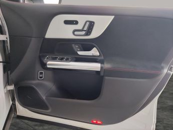 Mercedes-Benz EQA EQA 350 66.5kWh AMG Line (Premium) 4MATIC (292 ps) - REVERSE CAM